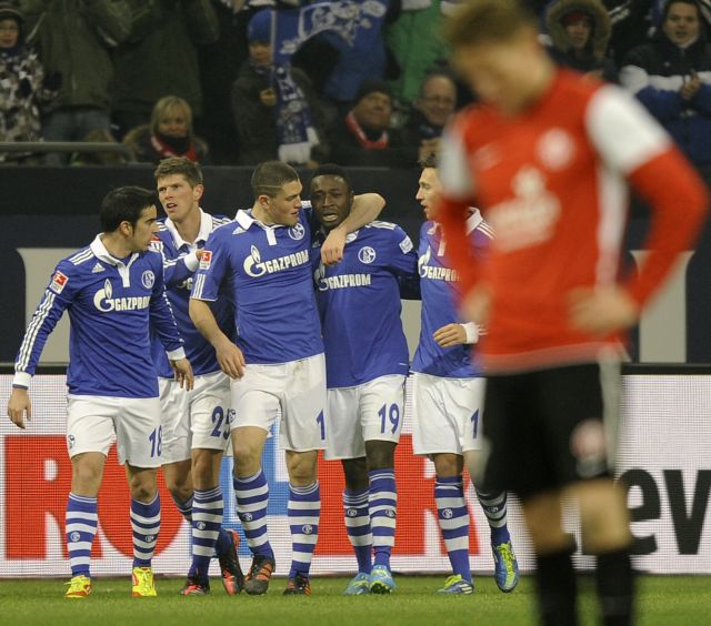 Στραβοπάτησαν Μπάγερν και Σάλκε, μόνη πρώτη η Ντόρτμουντ